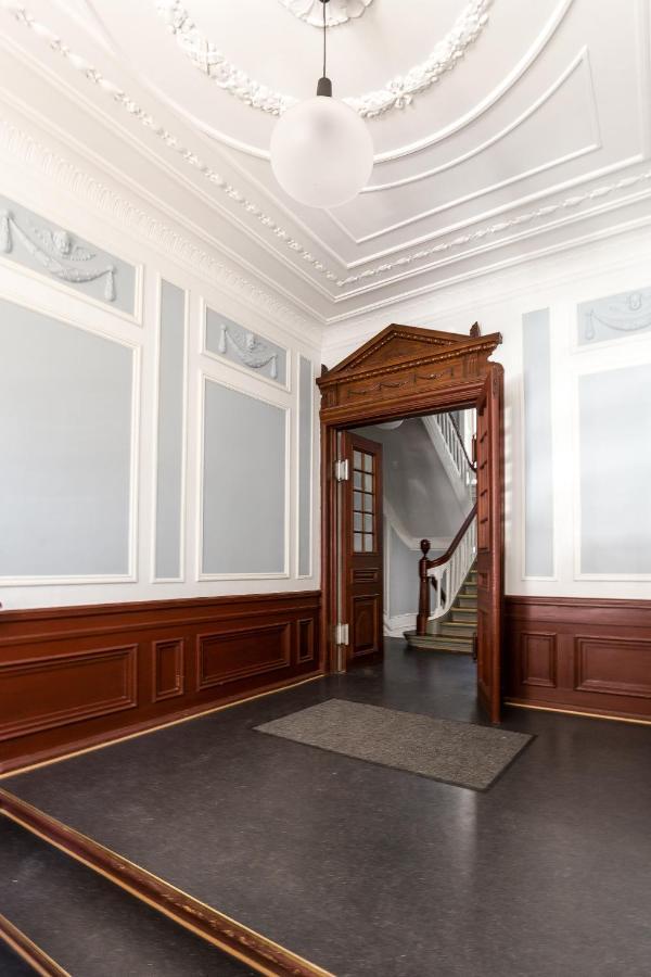 Lovely 3Br Manor Apartment 5 Min From Tivoli Gardens Kopenhagen Exterior foto