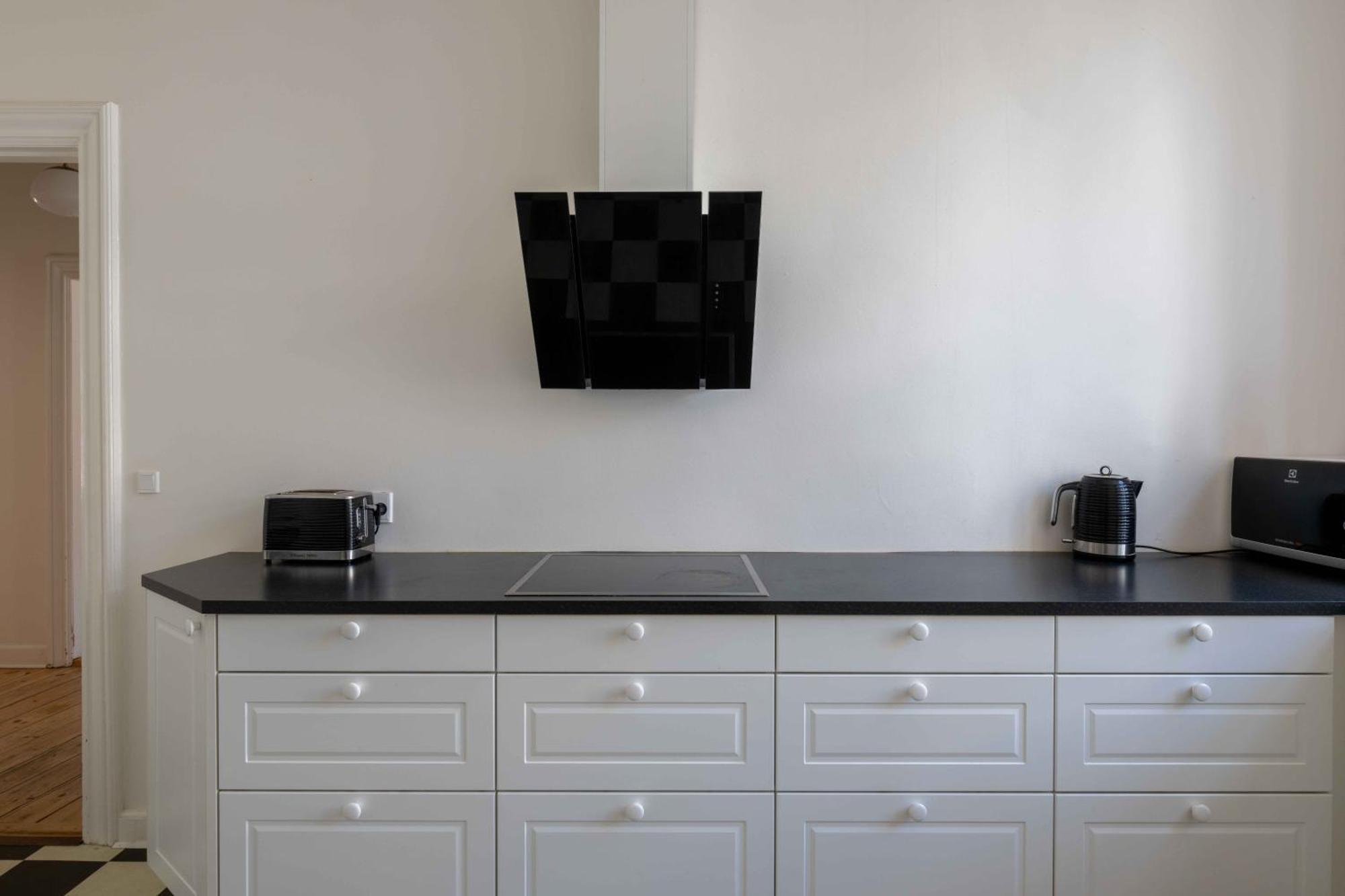 Lovely 3Br Manor Apartment 5 Min From Tivoli Gardens Kopenhagen Exterior foto