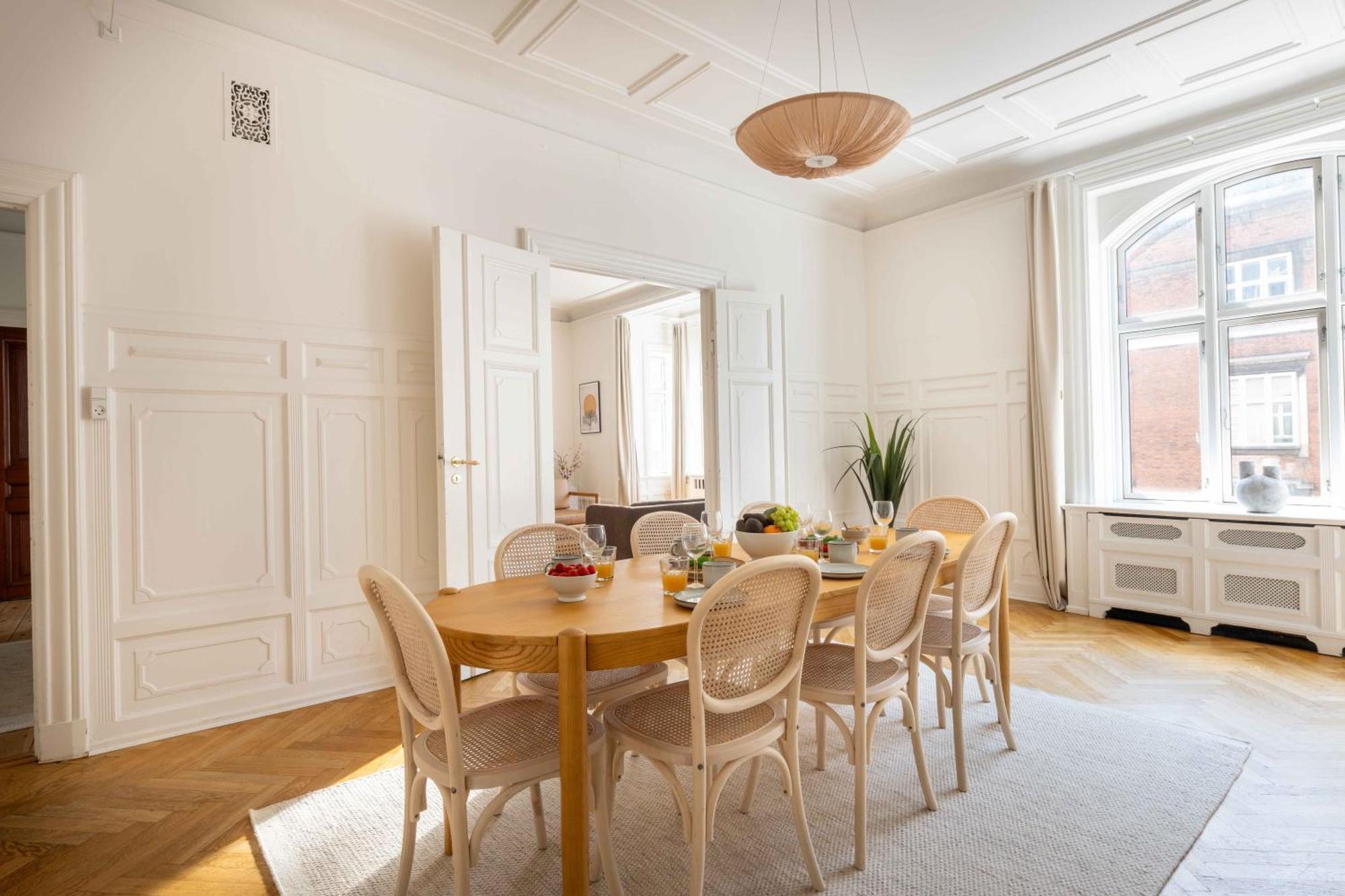 Lovely 3Br Manor Apartment 5 Min From Tivoli Gardens Kopenhagen Exterior foto